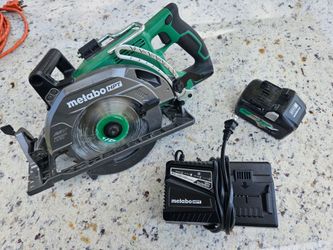 Metabo HPT 7-1/4" Worm Drive with Battery & Charger