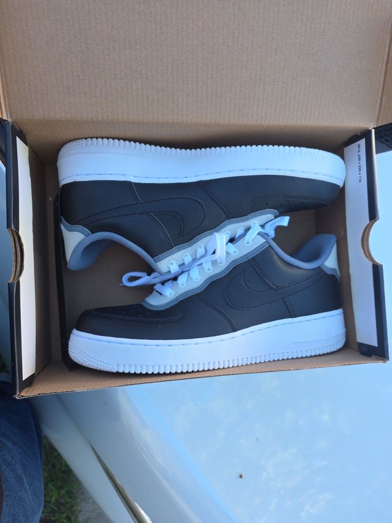 Nike Air Force 1 Low '07 Lv8 Black Pure