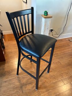 Set of 4 stools