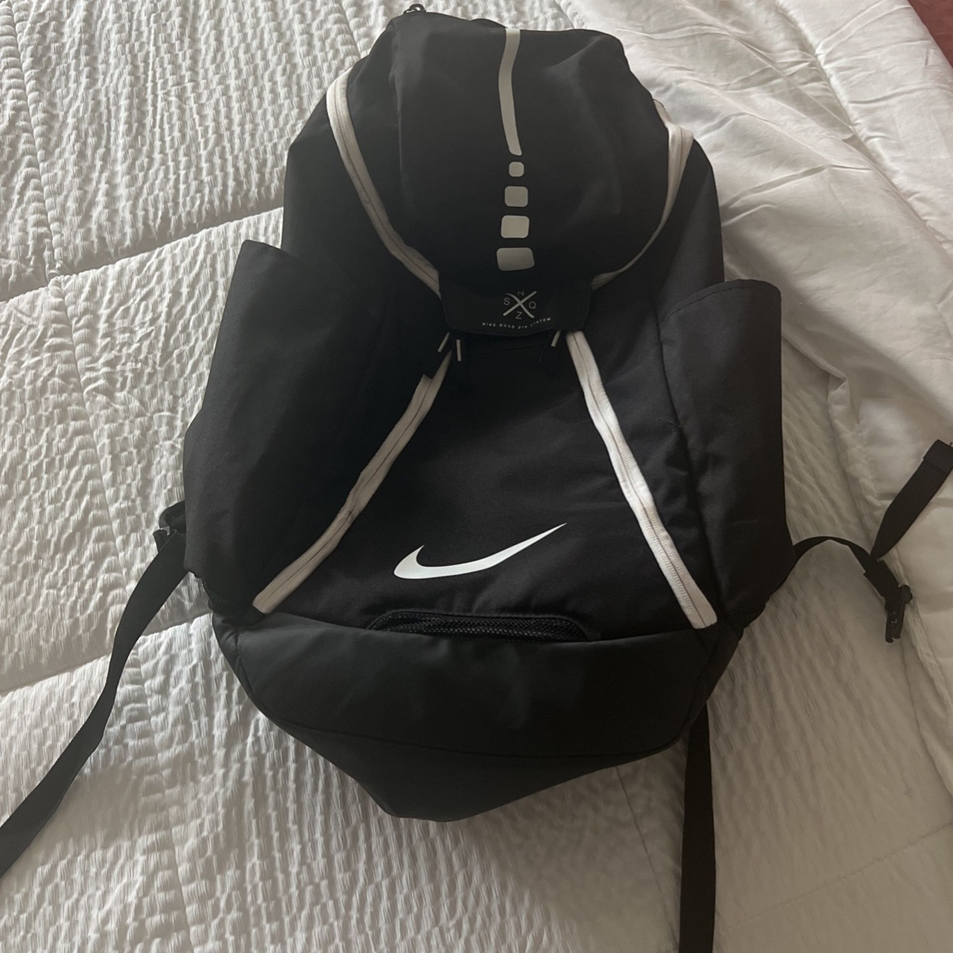 Nike Hoops Elite Max Air 2.0 Quad Zip Backpack for Sale in San Antonio TX OfferUp