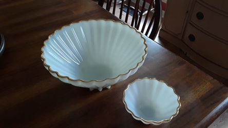 Milk Glass Chip and Dip Set