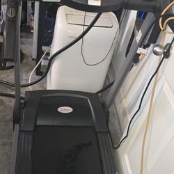 Treadmill 