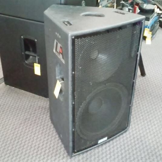 EAW lA 215 speaker cabinet