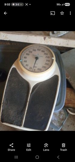 Healthometer Analog Bathroom Scale