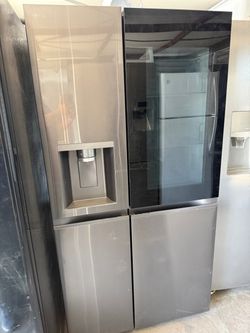LG refrigerator almost new, not Basket ice fridge and frezzer working good
