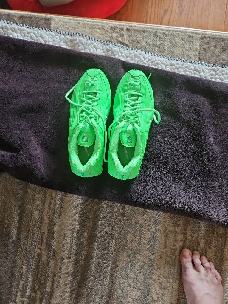 Nike Shock
