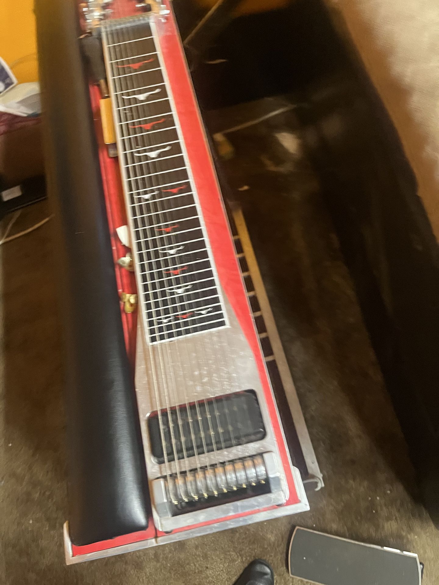 Peddled steel guitar