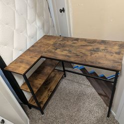 Computer desk