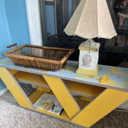 Modern Floral Design Console Table