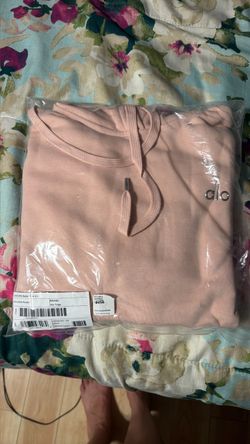 Alo authentic sweater