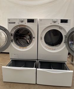 Kenmore washer and dryer laundry set