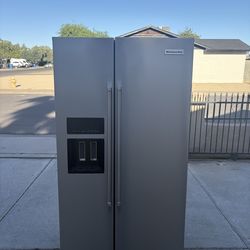 Refrigerator Kitchenaid stainless steel Counterdepth.