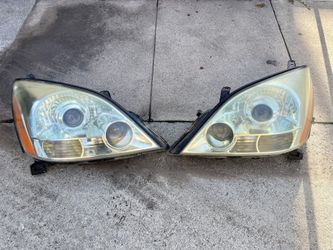Lexus GX470 OEM Headlights