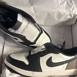 Air Jordan 1 Low Mocha Size 11