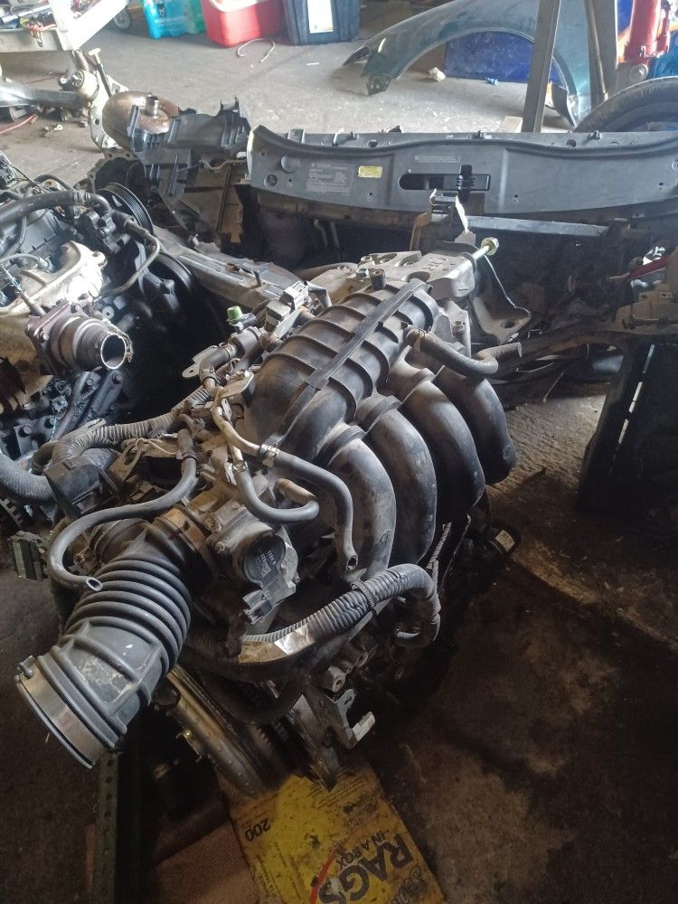 08 Rogue 2.5 Engine