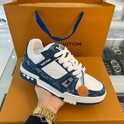 LOUIS VUITTON SNEAKERS SHOES 
