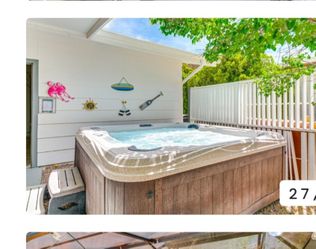 Hot Tub (5 People)