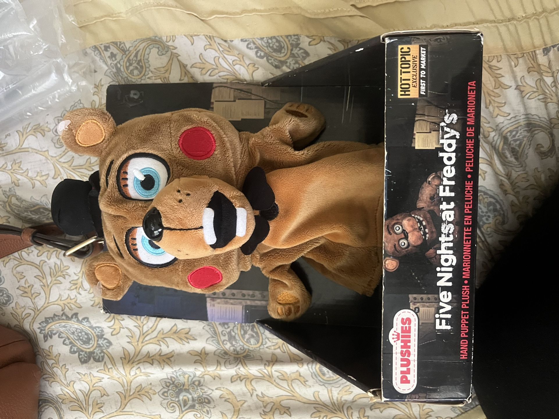 No, five nights at Freddy puppet just opened to check it out