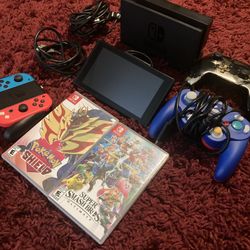 INSANE BUNDLE !! ONLY $$$360$$ NINTENDO SWITCH 3 CONTROLLER 2 GAMES POKEMON & SUPER SMASH BROTHERS CONTACT ME NOW !!!!  