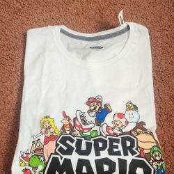 Super Mario Shirt Size XL 