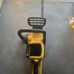 DEWALT 60V MAX 16in. Brushless Battery Powered Chainsaw, Tool Only
