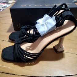 Black Heel With Straps, Size 11