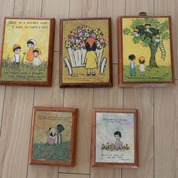 Vintage Flavia Plaque Wall Hanging