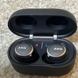 AKG N400 ANC True Wireless Bluetooth Earphones