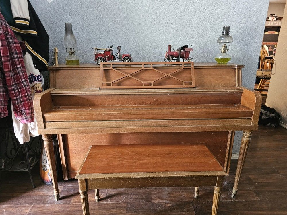 Free Piano