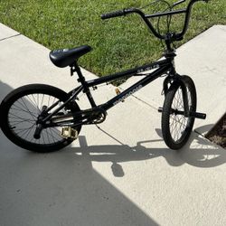 Mongoose Brawler Bike 18”