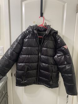 GUESS Men's Hooded Puffer Coat Large men