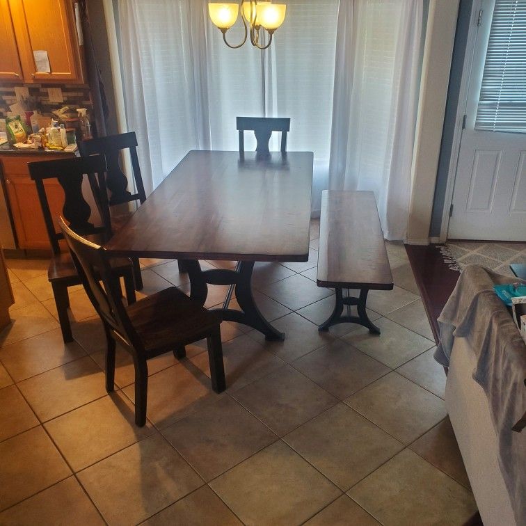 Dining Table Set 