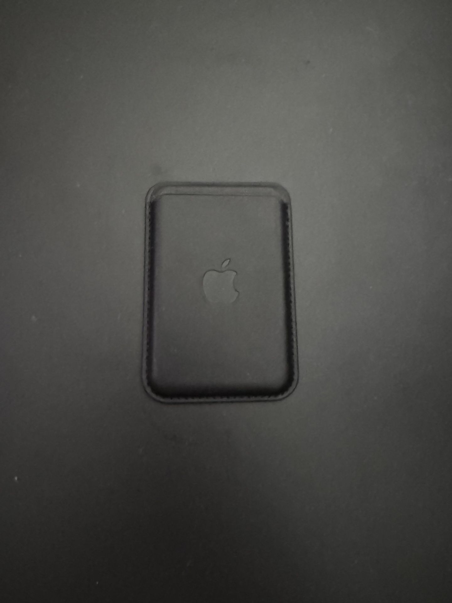 iPhone Magnetic Apple Cardholder
