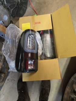 2008 - 2016 F250 F350 F450 Superduty Rear LED Taillights New In Box