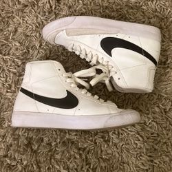 White Nikes Youth Size 5.5y Youth Size 
