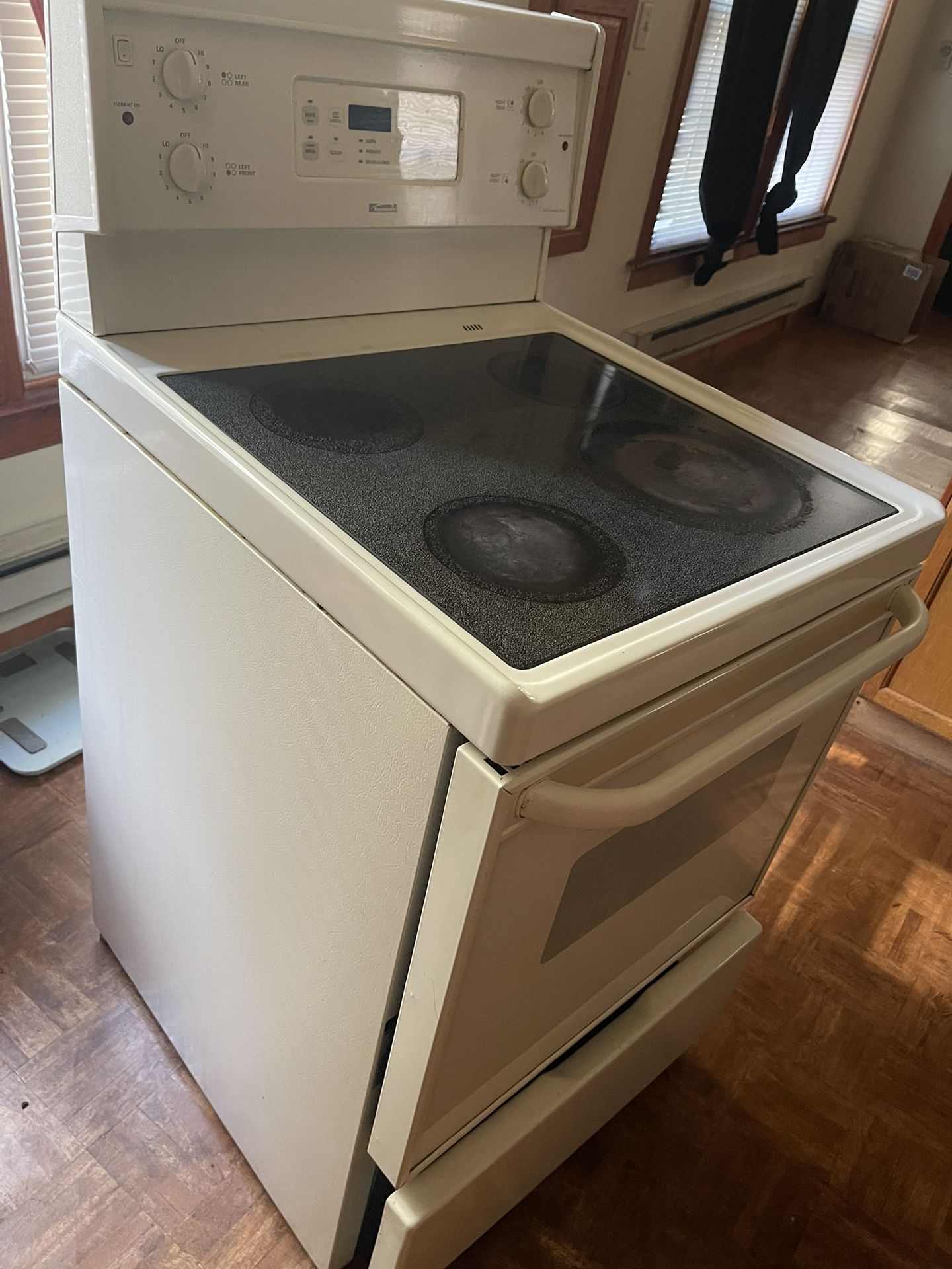 Electric Stove