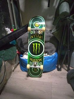 Monster edition nyjah huston skateboard