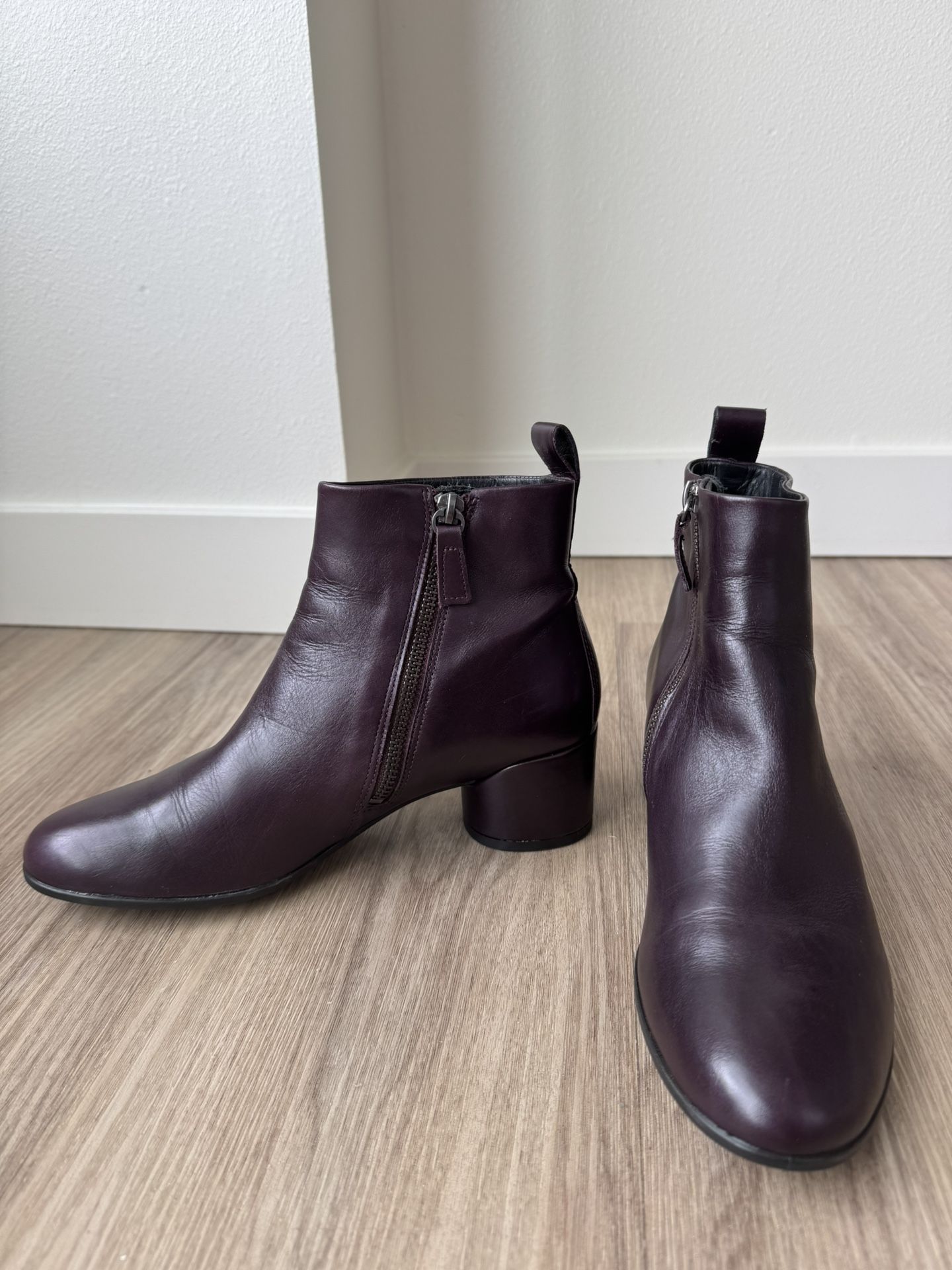 ECCO Women’s Brown Leather Ankle Boots Size 36 New