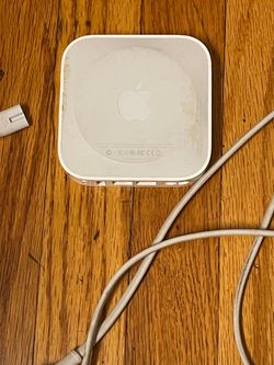 Apple AirPort Express 2nd Gen A1392 Wireless WiFi Router.