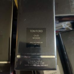 Tom Ford Oud Wood Eau de Parfum