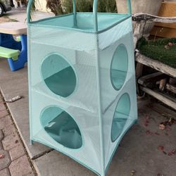 Storage with compartments,