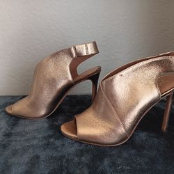Jessica Simpson JS-Jourie2 Gold Peep Toe Slingback Shoes