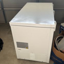Refrigerator For Sale