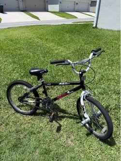 Selling a Razor 20-Inch Bike /