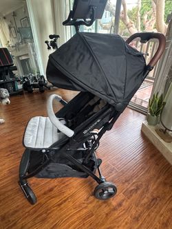 Lightweight Stroller