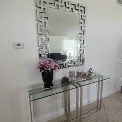 Console Table And Mirror 