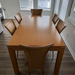 Solid wood table for 6 and 8 people