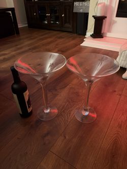 Deco  2 Big Martin glasses