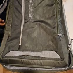 Columbia XL Suitcase. 