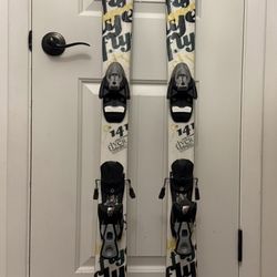 Salomon Youth Skis 140cm 